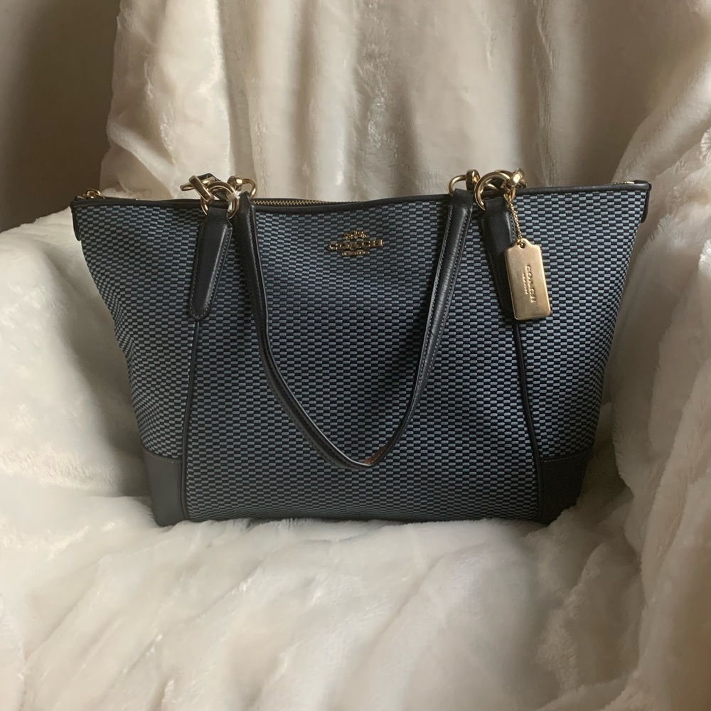 Coach Logo Tote Bag Jacquard Shoulder Canvas Beige Black F28467 Women